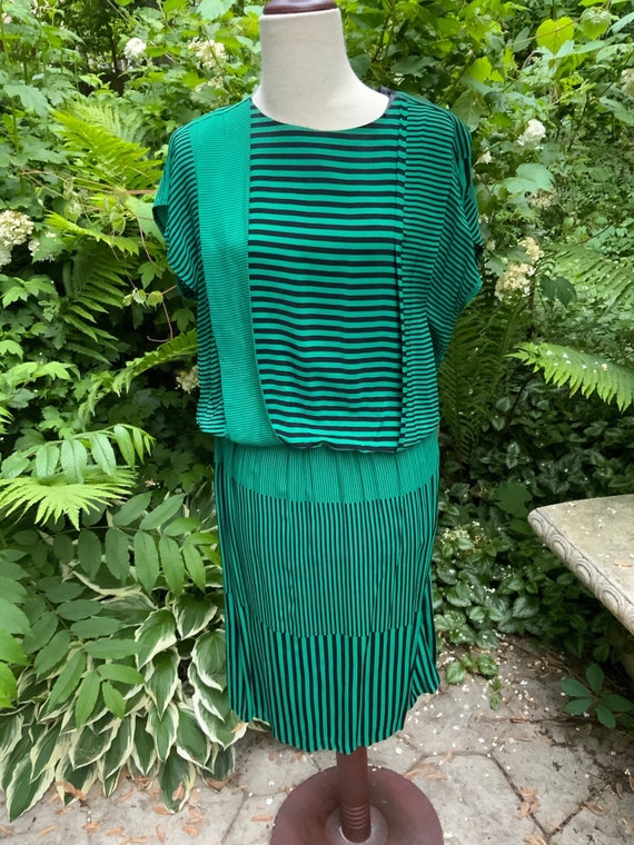 Blouson dress in green stripes by Secrets
