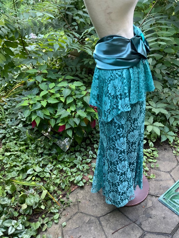 Turquoise lace and and satin skirt with belt - image 3
