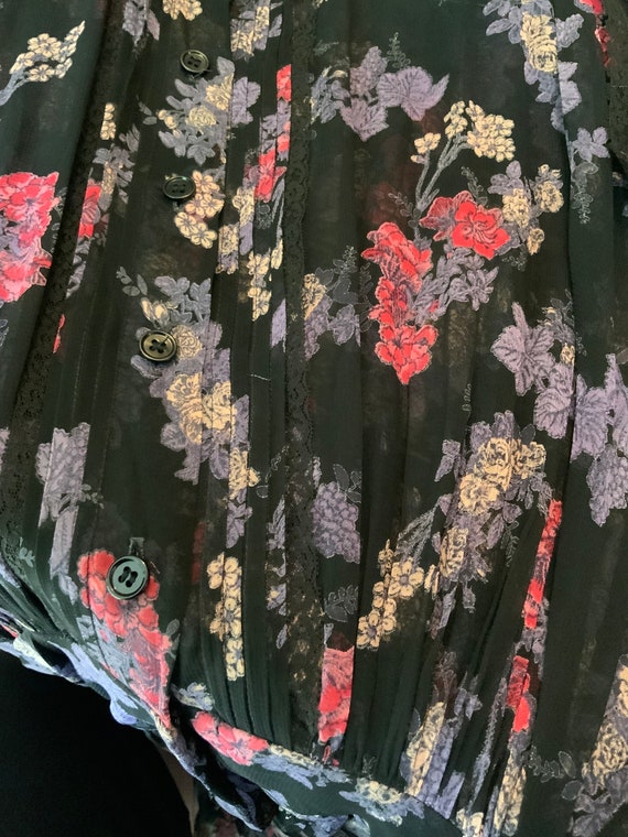 Float through summer in Albert Nipon Sheer floral… - image 7