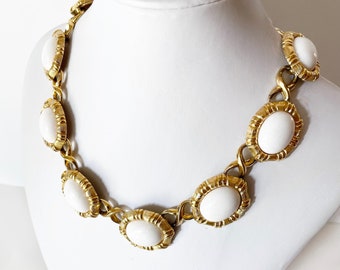 Vintage 1960s Signed Monet White Lucite Cabochon Choker Collar Necklace Gold Tone Statement Jewelry