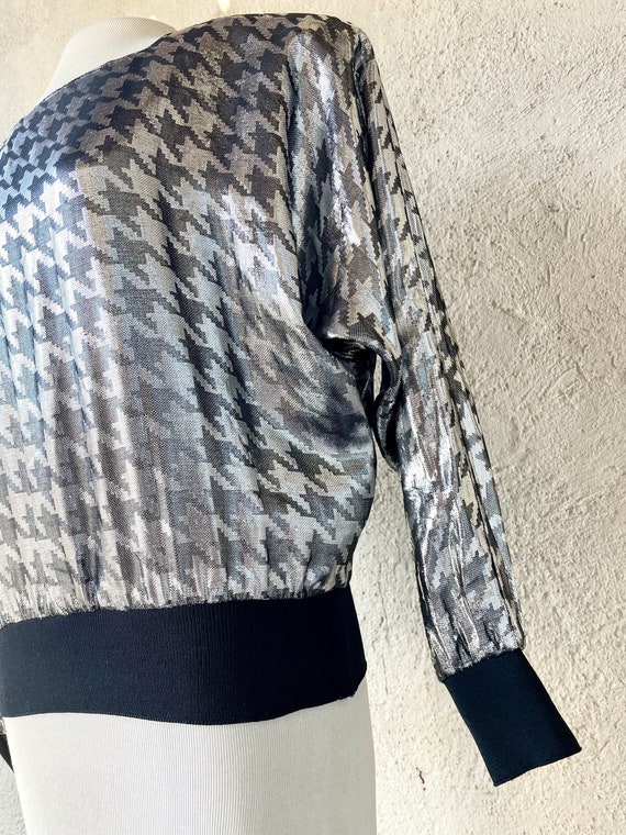 1980s Silver & Black Metallic Houndstooth Pullove… - image 3