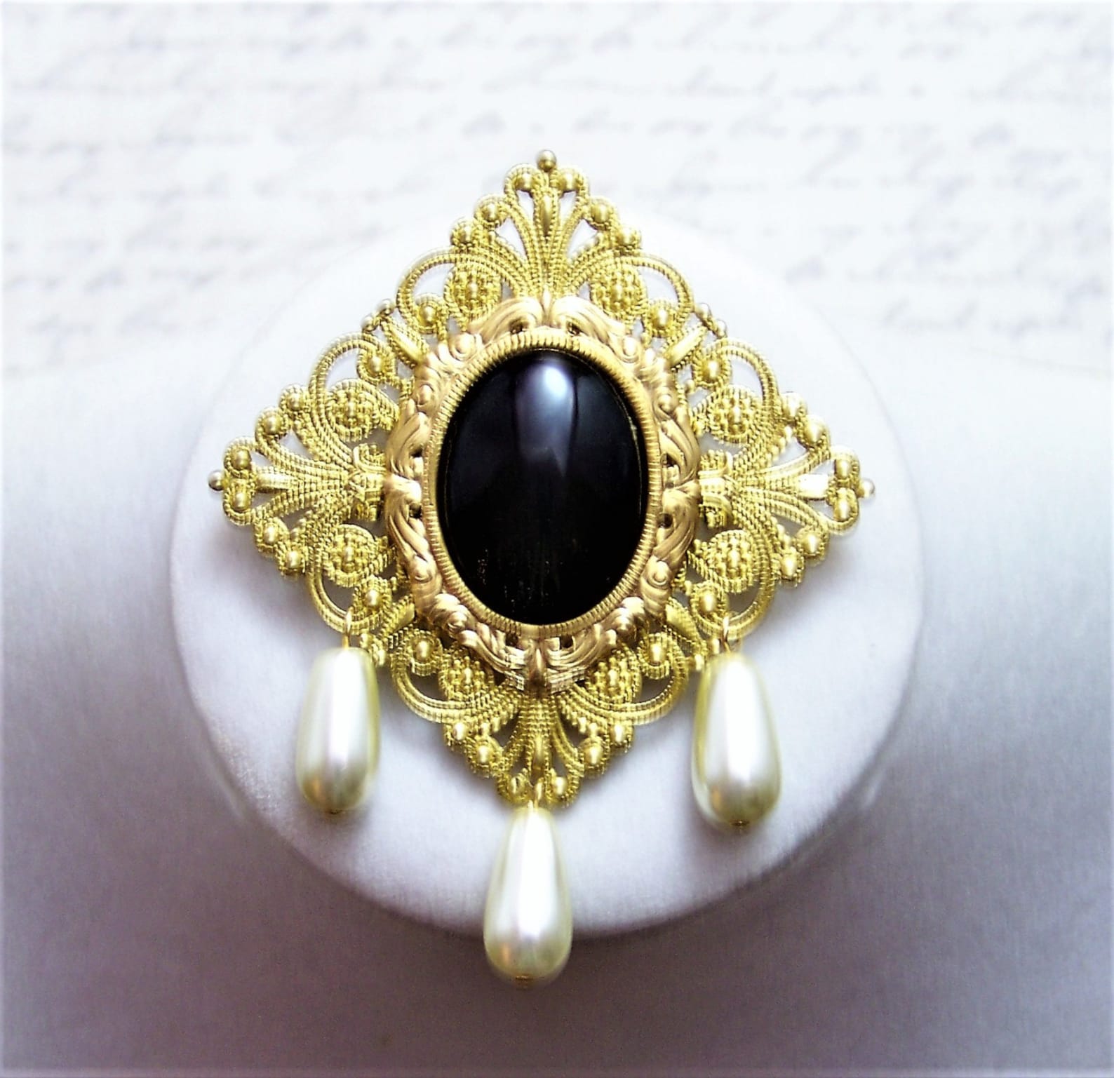 Tudor Pendant Medieval Brooch Tudor Jewelry Medieval Etsy