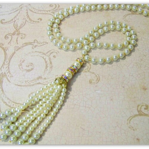 Long Pearl Necklace Great Gatsby Art 
