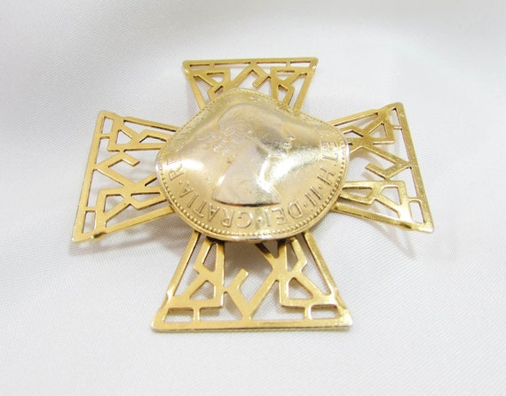 Maltese cross brooch - Freirich maltese cross bro… - image 1