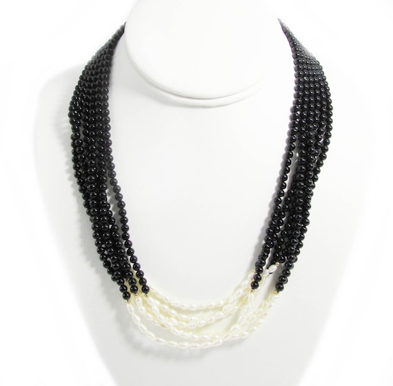 OLD TIFFANY 1980´s ONYX BALL NECKLACE OLD TIFFANY 1980's ONYX BALL