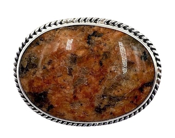 Broche ancienne en agate mousse écossaise dans un cadre en argent sterling 1,75 po. vers 1900