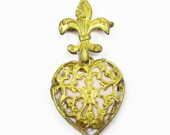 Edwardian Filigree fleur de lis Heart Pin / Brooch