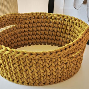 Basket with wooden base - color &quot;Curry&quot;