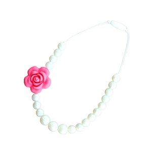 Pearl Necklace, Flower Necklace, Toddler Jewelry, Little Girls Jewelry, Party Favor, Birthday Party Favor, Toddler Necklace