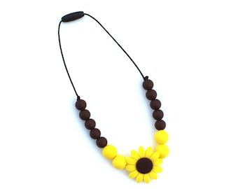 Sunflower Necklace, Toddler Jewelry, Fall Necklace, Little Girls Jewelry, Party Favor, Birthday Party Favor, Felt Jewelry, Toddler Necklace