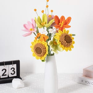 Crochet Sunflowers Bouquet, Tulip ,Sunflowers, Everlasting, Home Decor Flowers, Crochet Sunflower Gift, Wedding Bouquet, Birthday Gift