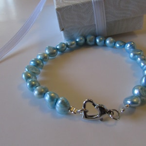 Blue Pearl Bracelet, Pearl Bracelet, Freshwater Pearl Bracelet, Petite Pearl Bracelet, Wedding Pearl Bracelet, Bridal Gift, Bridesmaid Gift