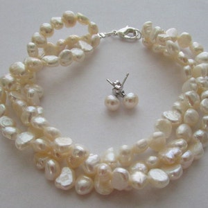 Set of Pearl, Pearl Earrings,Pearl Bracelet,White Pearl,Gift,Bridesmaid Gift,White Fresh Water, White Pearl Bracelet image 2