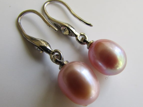 Coin Pearl Earrings - Large Silver Baroque - Natural  Lustrous Fresh‎ Water Pearl and Crystal Silver Earrings display picture 1