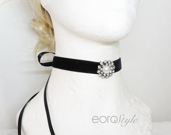 Victorian Style Velvet Choker, Black Velvet Choker, Gothic Choker, Bridesmaid Necklace, Choker Necklace, Bridal Necklace, Victorian Necklace