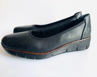 Rieker Womens Shoes Size 41 EU / 9 1/2 Black Leather