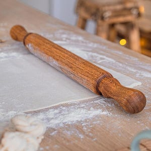 Mattarello in noce, stendipasta fatto a mano per la cottura, mattarello francese con manici, regalo minimalista per cuochi casalinghi, regalo per fornai
