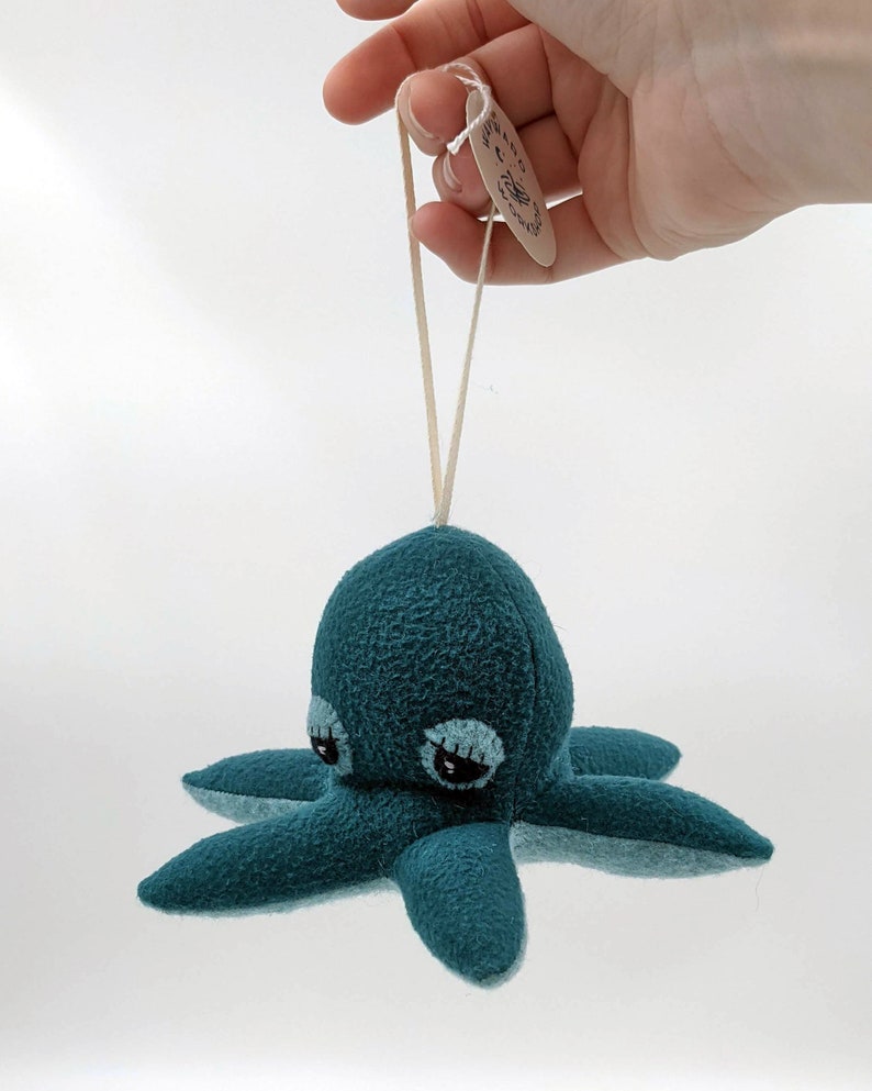 Teal Squid christmas ornament, beach holiday decorations, handmade sea creature doll, octopus stuffed animal, eco friendly nursery decor Bild 4