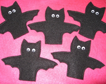 5 Little Bat Finger Puppets with original rhyme. Handcrafted from felt.