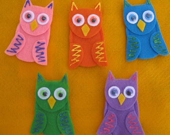 5 Owls Finger Puppets with laminated rhyme, handcrafted from felt