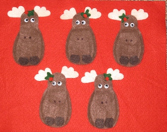 5 Moose Felt Finger Puppets with laminated rhyme