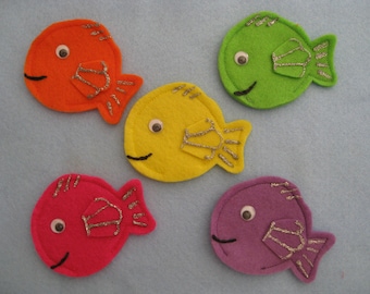 5 Little Fish Finger Puppets with rhyme, handcrafted from felt