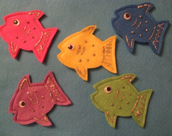 5 Little Fish Finger Puppets with rhyme, handcrafted from felt