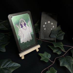 Carte de tarot mystique avec motif du zodiaque (Édition Argent 2025) - Taureau