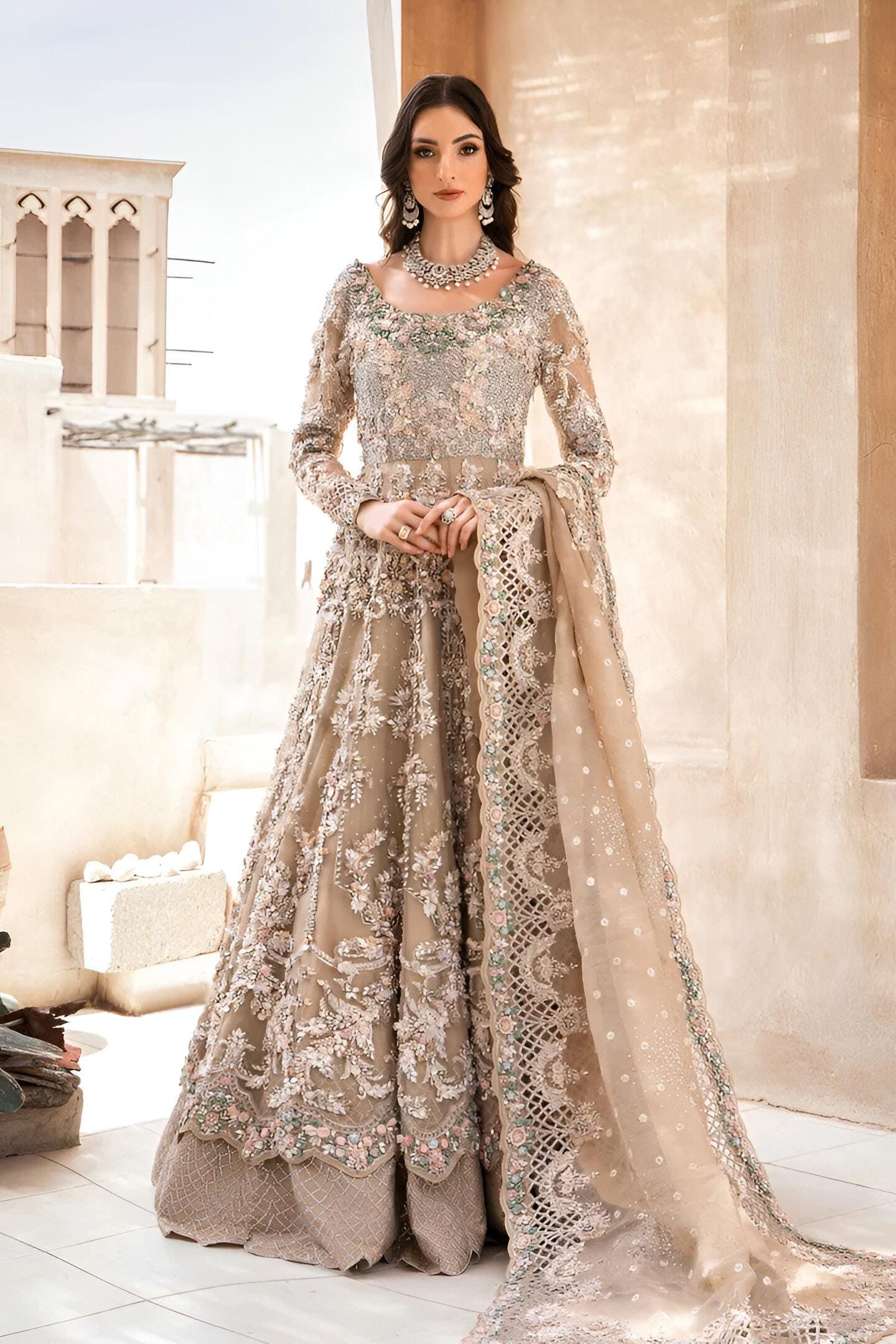 Casual Ladies Fancy Wear Kameez Party Wear Simple Wedding Dresses Pakistani  Most Beautiful Fancy Outfits Ideas