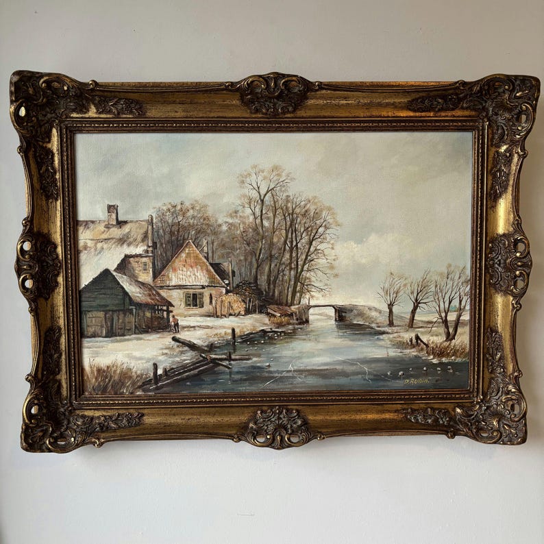 Pueblo invernal ribereño del siglo XX que muestra una escena junto al río con barcos reflejos suaves y campo tranquilo Puente Pintura imagen 1