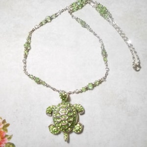 Green And silver Crystal Rhinestone Turtle Pendant necklace
