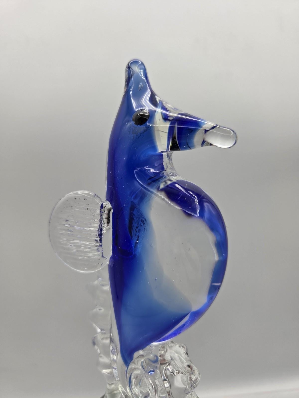 ムラーノスタイルアートガラスタツノオトシゴ彫刻 - 7.5インチブルー
