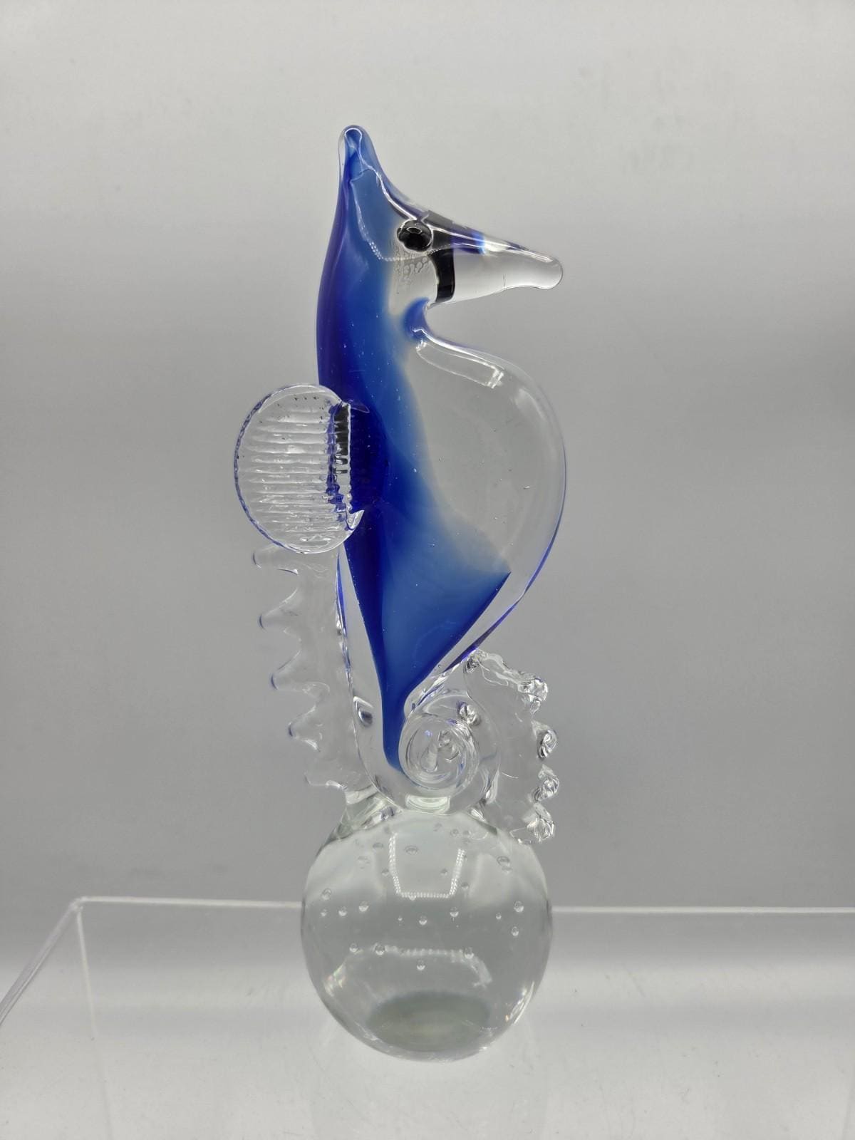 ムラーノスタイルアートガラスタツノオトシゴ彫刻 - 7.5インチ