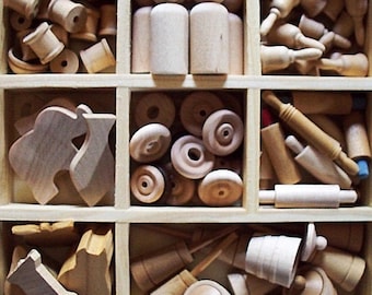 25 Pack Wooden Miniatures from the 1990's - Altered Art - Assemblage - Jewelry Making