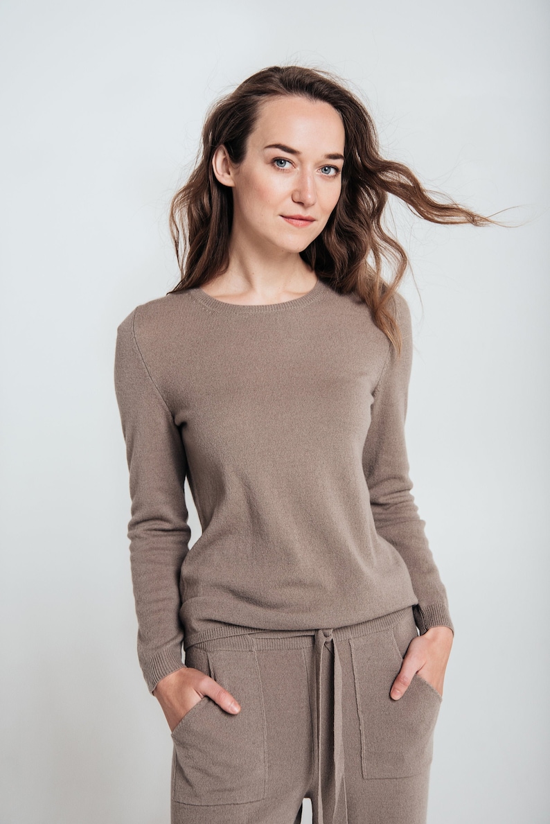 Women's cashmere and merino wool round neck sweater, merino wool crew neck, lounge wear sweater, cozy sweater, long sleeves. image 2