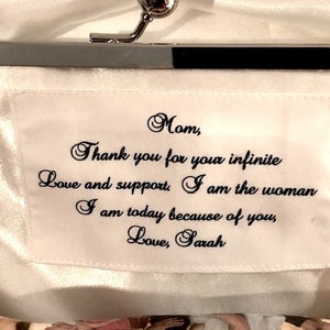 Personalize Your Bridal Clutch with a Note image 2