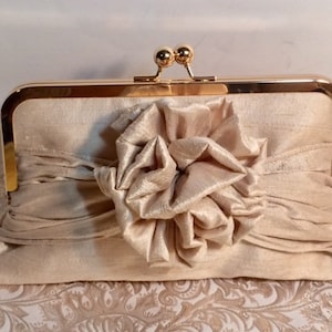Alessia Flower Clutch - Champagne Gold