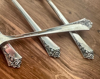 1946 Vintage Damask Rose Sterling Silver - Oneida Heirloom (No Monograms) -Original Damask Rose Set - RARE Piece set - Sold Per Piece