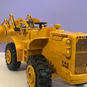 Camión de juguete de construcción Strenco Caterpillar 950 Traxcavator de 1972, cargador frontal de metal fundido a presión - Juguete de metal real