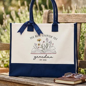 Personalized Grandma Tote Bag: Book Lover Floral Design New Grandmother Gift