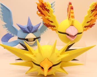 Articuno Zapdos Moltres - Legenday Birds - Pokeball Collectible Display