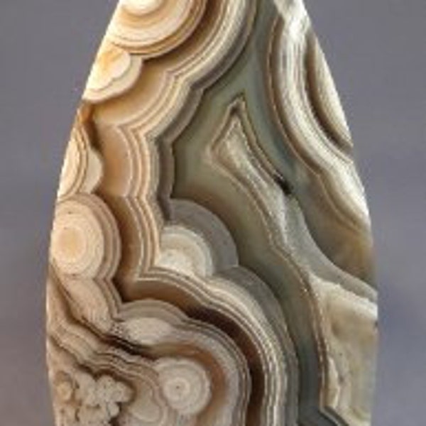 Crazy Lace Cabochon