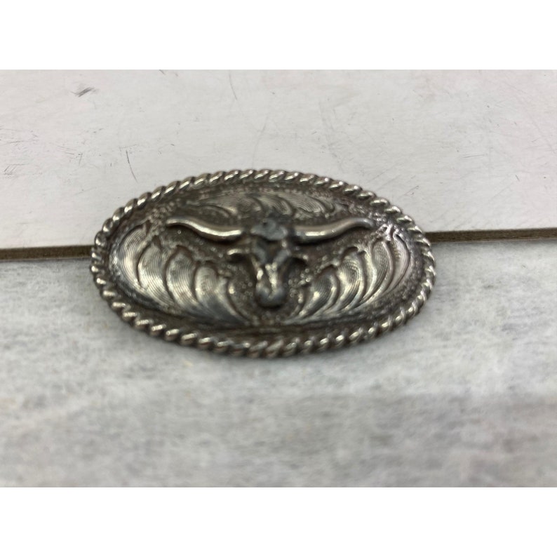 Silver metal long horn belt buckle child size
