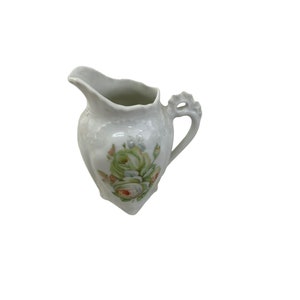 pichet crémeuse au design floral vintage