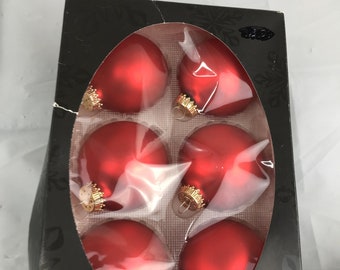 Boxed set of Glass Christmas Ornaments red