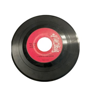 Vintage 45 RPM 7&quot; vinyl record Mr. Pickwick Rudolph  deck the halls Christmas