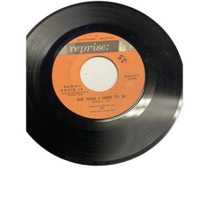 Vintage 7” vinyl record 45 RPM Sammy Davis Jr. everybody calls me joe the fool I used to be