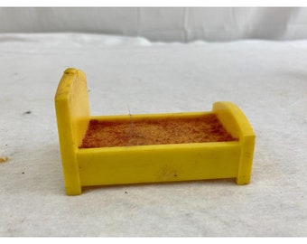 AS IS Vintage fisher price little people bed play piece furniture