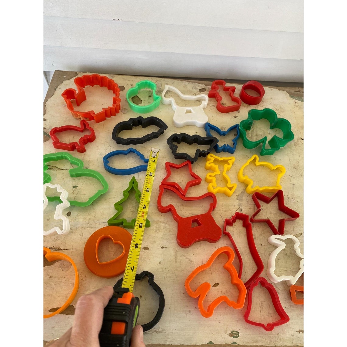 Lot of 27 assorted plastic cookie cutters Etsy