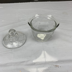 Clear glass serving storage dish with lid